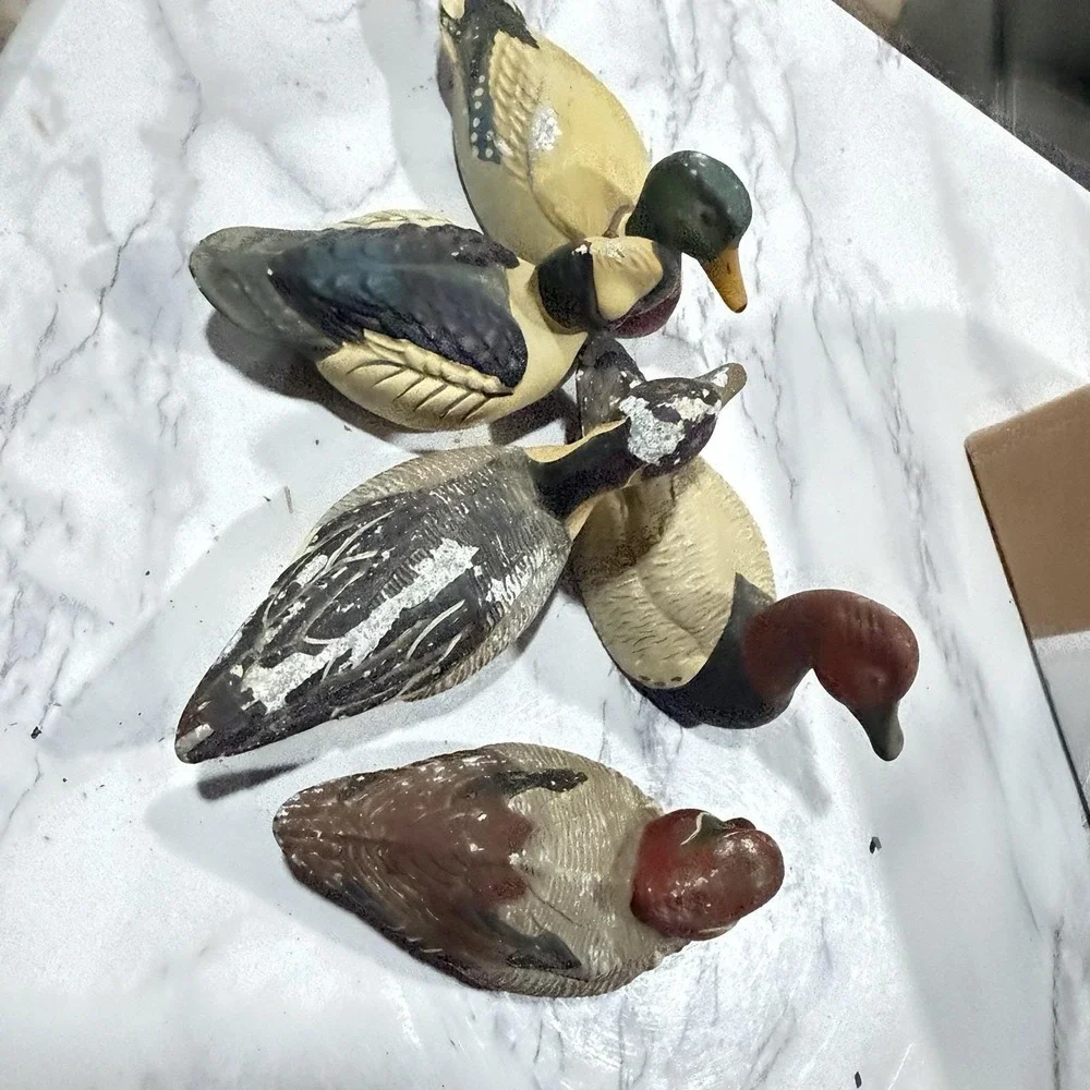 Avon Duck Series Collectible set of 5 Miniature ducks Vintage 1984